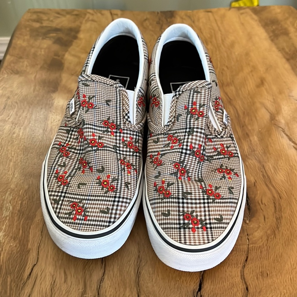 Vans classic slip on